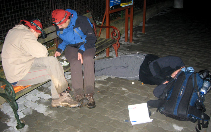 04003.jpg -    700x438x24b (85 KB)