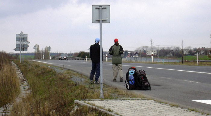 07003.jpg -    700x386x24b (63 KB)