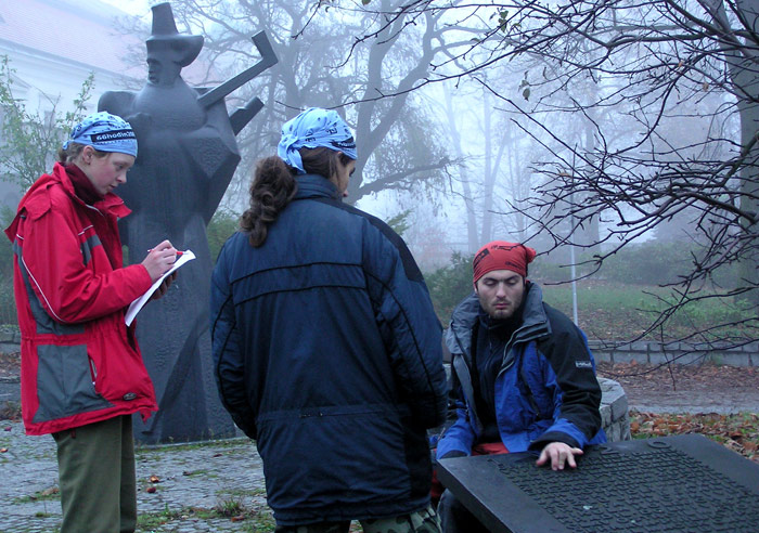 09001.jpg -   700x492x24b (130 KB)