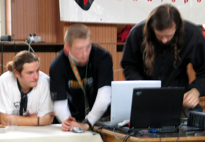 11009.jpg -    700x486x24b (65 KB)