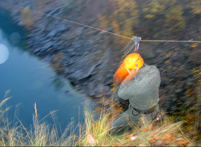 zak04026.jpg -  700x513x24b (107 KB)