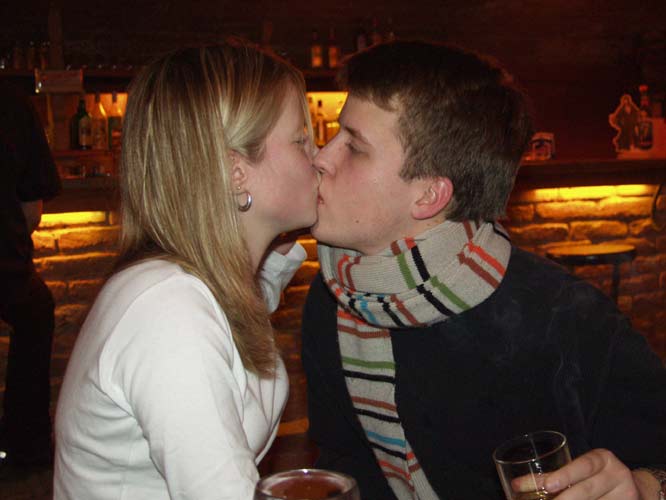 PC208057.jpg - 666 X 500 - 33 KB