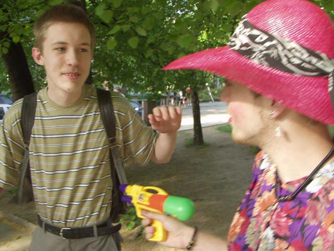 P5074441.jpg - 666 X 500 - 51 KB