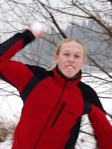 PC298234.jpg - 375 X 500 - 25 KB