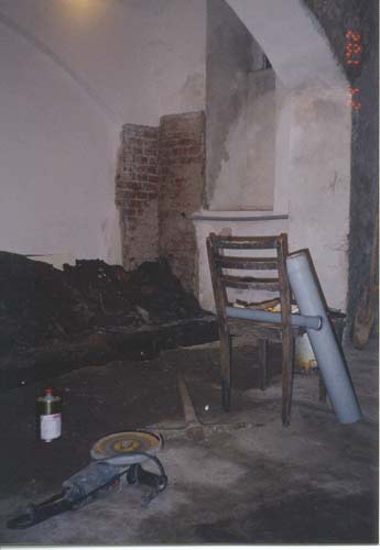 a002.jpg - 345 X 500 - 0 KB