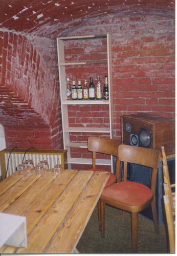 a028.jpg - 346 X 500 - 0 KB